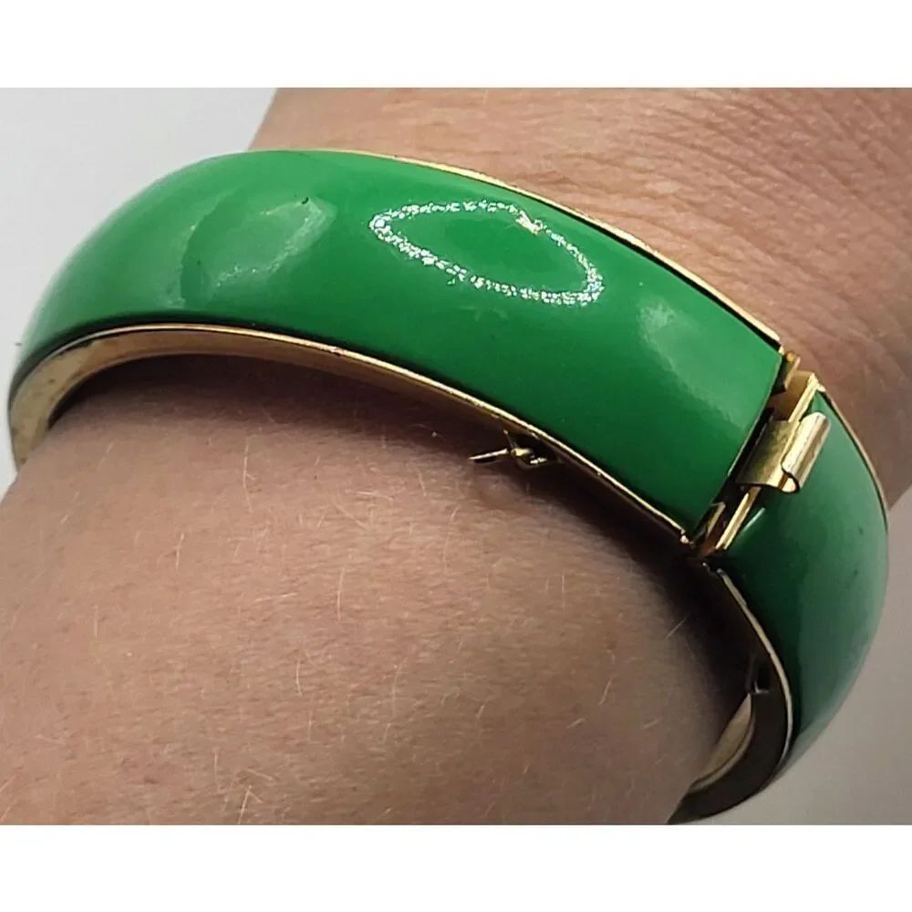 Vintage 60s Hinged Green "Made in Hong Kong" Bangle Bracelet 2.2in dia